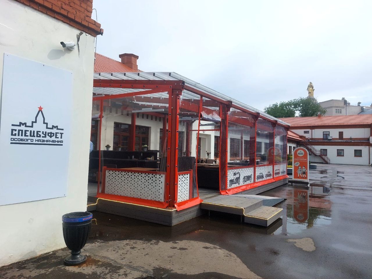 ПВХ шторы для летней террасы кафе в посёлке Нарышкино